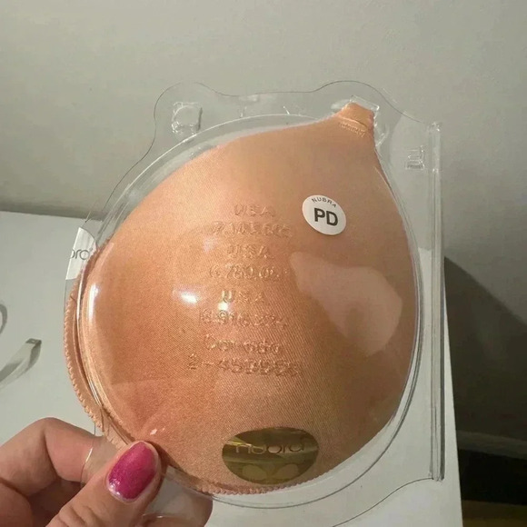 NWT NuBra Seamless Adhesive Push-Up Bra D Cup - Picture 5 of 5